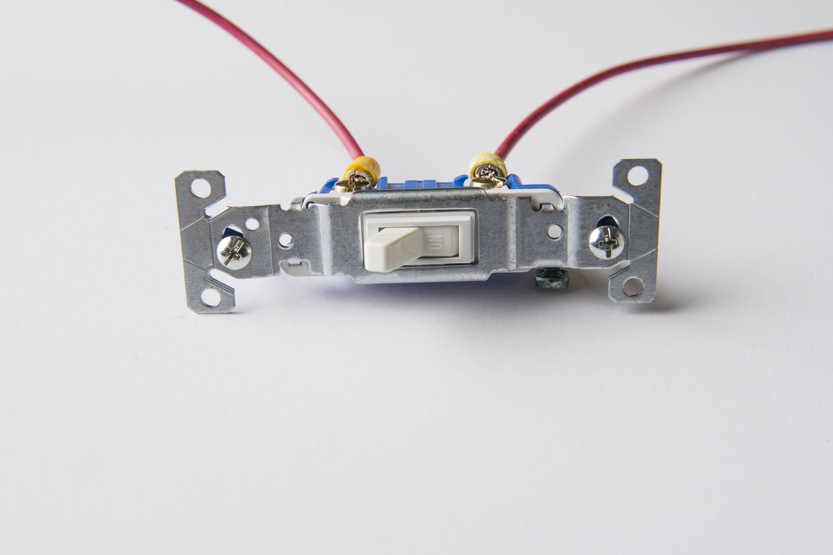 Advanced 3-Way Switch Wiring Configurations for Every Scenario